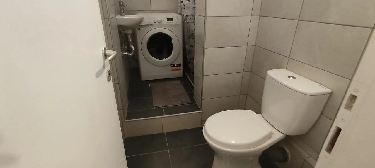 Anna Apartment Неа-Миханиона