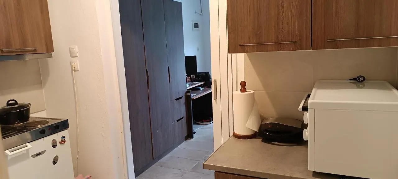 Anna Apartment 네아 미카니오나